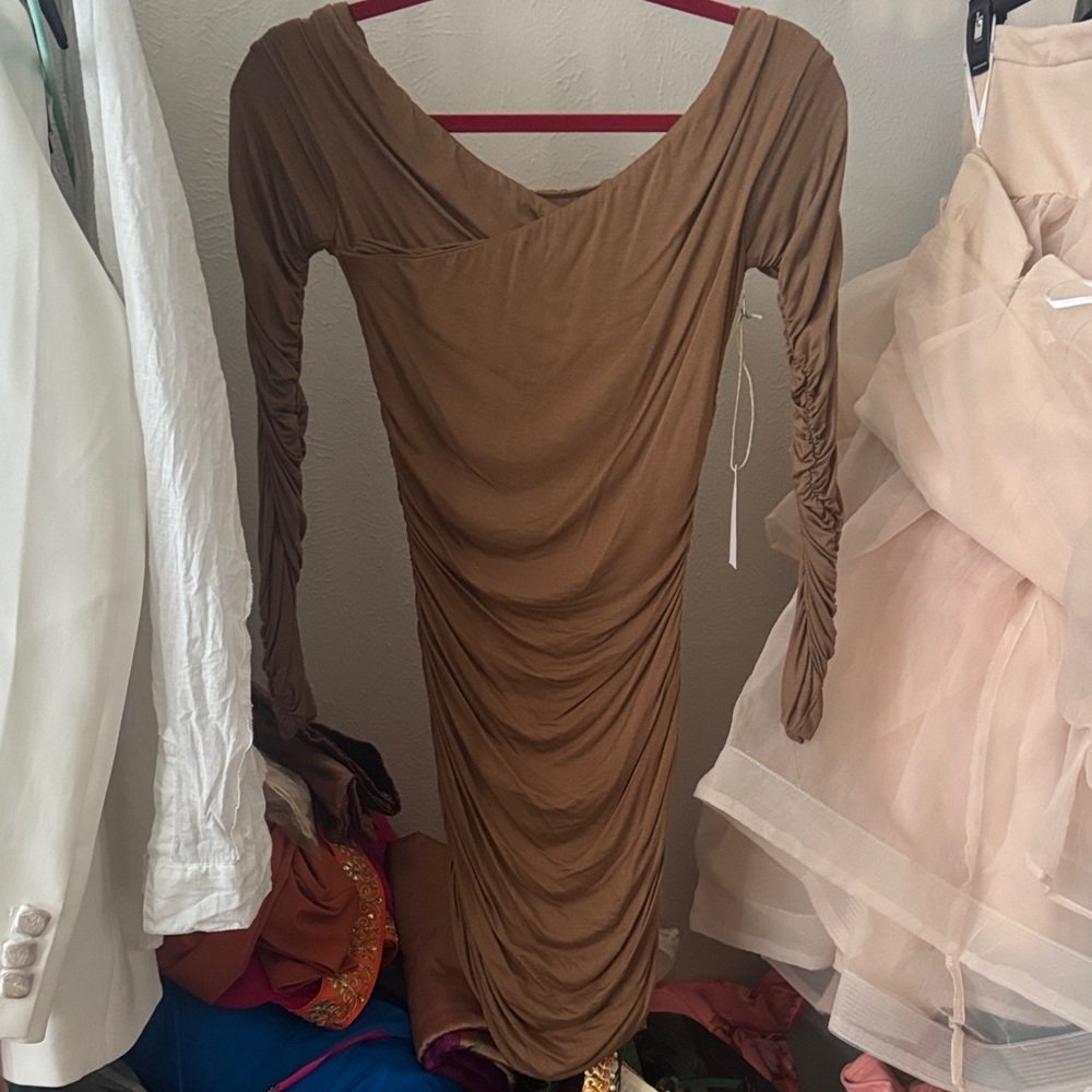 BNWT Chic Long Sleeve Brown Dress